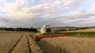 HarvestYield: Claas Lexion 570 harvesting Barley 2015
