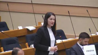 Sram vas bilo, nije vam stalo do Srba u Crnoj Gori // Jelena Trivić