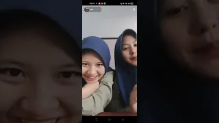eca tiktok live cewek sekolah jilbab live di kelas /classroom live