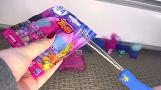 Opening 6 trolls blind bags