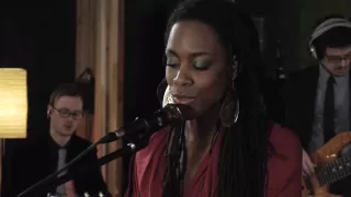 Akua Naru - Poetry: How Does It Feel Now??? //"Live & Aflame Sessions" (Full-HD)