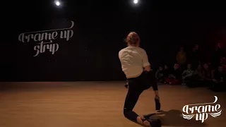 Kerova Kseniya vs Sergeeva Liza - BATTLE 1/8 | FRAME UP WORKSHOPS & BATTLES