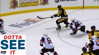 GOTTA SEE IT:  Penguins' Sidney Crosby Pots Yet Another Unbelievable Backhand