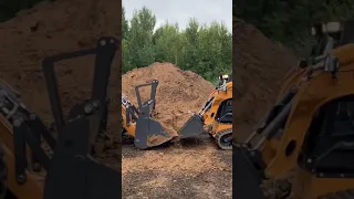 Экскаватор - погрузчик против Мини - погрузчика (гусеничного)  Instagram @operator_of_dozer 🚜