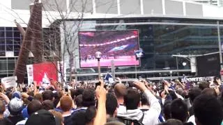 Leafs fans give their heartfelt rendition of O Canada (Round 1, Game 4, 2013)