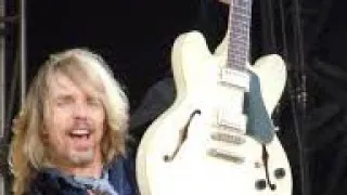 HAPPY BIRTHDAY TOMMY SHAW(STYX GUITARIST)