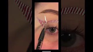 #makeup #short #graphicliner #makeupartist #makeupvideo #christmas #christmasmakeup MAKEUPBYRABE