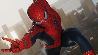 Marvel's Spider-Man 2 Swinging With The Raimi Suit