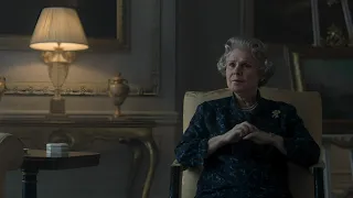 PM Tony Blair discusses the Iraq war with the Queen - The Crown Season 6