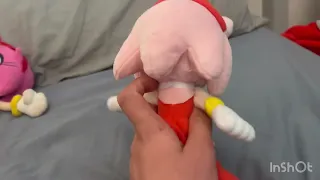 Unboxing ￼Amy Sanei plush ￼