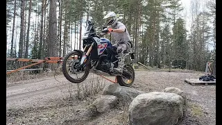 BMW F900GS, Kotarimainen Bemari. Siis positiivisessa mielessä.