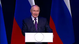 Владимир Путин принял участие в работе X Всероссийского съезда судей