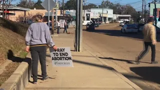 Protesters rally amid Mississippi abortion debate