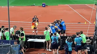 Gina Lückenkemper lässt das Stadion erbeben - unkommentiertes Bonusvideo