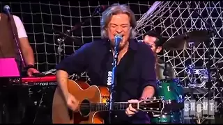 Hall and Oates - "Out of Touch" - Live at the Troubadour 2008
