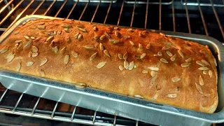 This recipe is 100 years old , my grandmother taught me once ! Incredible recipe/ No knead bread 🍞