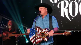 John Michael Montgomery "I Can Love You Like That" @Epcot 04/10/2019