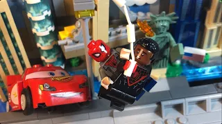 Lego Spider-Men VS Lightning McQueen??