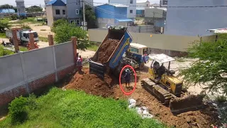 Mighty Action Incredible,Bulldozer D31P Push Soil In water To Clear Grass with 5 Ton Unloading Stone