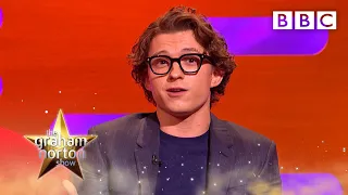 Tom Holland's awkward chat with his driver 😬 - BBC