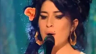 Amy Winehouse - You Know I'm no Good  (Live on The Russell Brand Show)