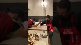 Burak CZN vs Khabib in arm-wrestling