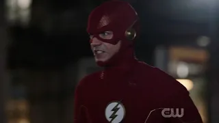 Flash and Pied Piper Vs Godspeed (The Flash S06E18 scene)