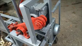 Дровокол механический редукторный с электро приводом  Первая версия для испытания.