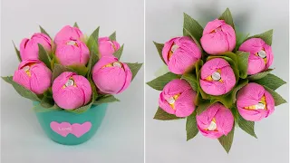 Mini bouquet with sweets crocuses. DIY crafts and gifts.