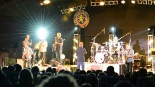 Huey Lewis and the News - Trouble In Paradise - 8/17/2013