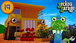 Gecko Has Giant Truck Trouble | Gecko's Garage | Trucks For Kids | Educational Videos For Toddlers