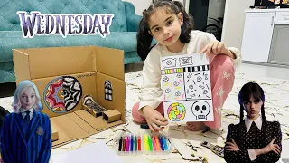 WEDNESDAY EVİNE EŞYALAR ÇİZİP BOYADIK !! VE DEKORE ETTİK | ELİF SİNEM