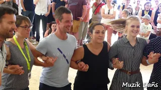 Danse bretonne : MENEZ MEUR 2018 - Trophée des champions "jeunes" depuis 30 ans