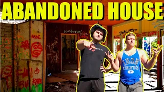 We Snuck Into an Abandoned House! (Alton, Illinois)