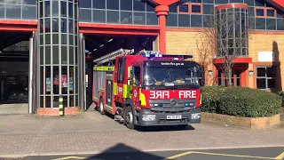 [Mobilise! A371!] Barnets Pump Ladder turning out to an incident