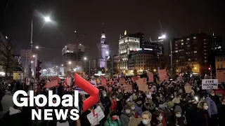 Poland protests: Thousands flood Warsaw streets demonstrating against abortion ruling for 9th day