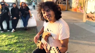 Arpeggios at the speed of light - street guitar player - Damian Salazar