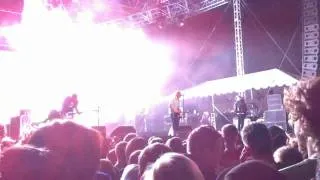 Switchfoot at Creation 2010 - Meant to Live (intro)