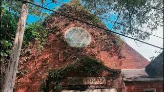 Exploring an Abandoned Synagogue