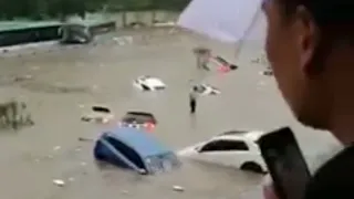 zhengzhou china flood actual video