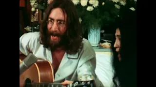 John Lennon - Give Peace a Chance (short video)