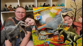 Spinosaurus with Imaginext Toy and Facts