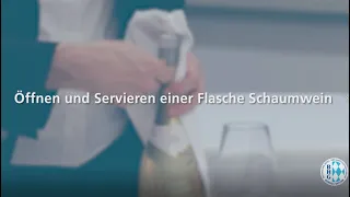 Öffnen und Servieren einer Flasche Schaumwein| Prüfungsvorbereitung im Gastronomie Service