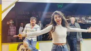 The famous Turkish Ice cream Guy Dance on انت قلبی
