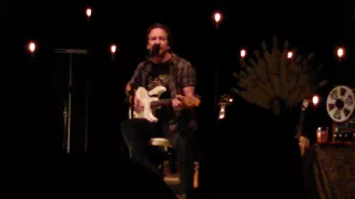 Eddie Vedder - Elderly Woman Behind the Counter in a Small Town (live in Cork 11-06-2017)