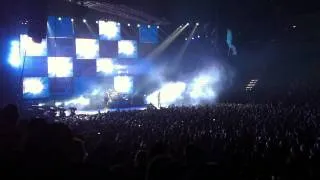 Blink 182 - Ghost On The Dance Floor (Xcel Energy Center St. Paul Minnesota September 2011) [HD]