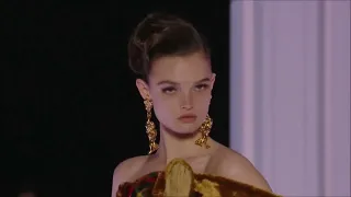 Moschino autumn winter 2022-23 fashion show