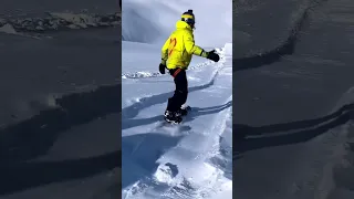 Snowboarder goes HUGE 🚀 #snowboarding #winter