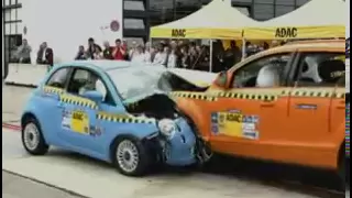 CRASH TEST Audi Q7 vs. Fiat 500 - Car-to-Car Crash