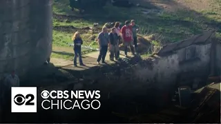 Barn collapses with animals inside in Northern Illinois